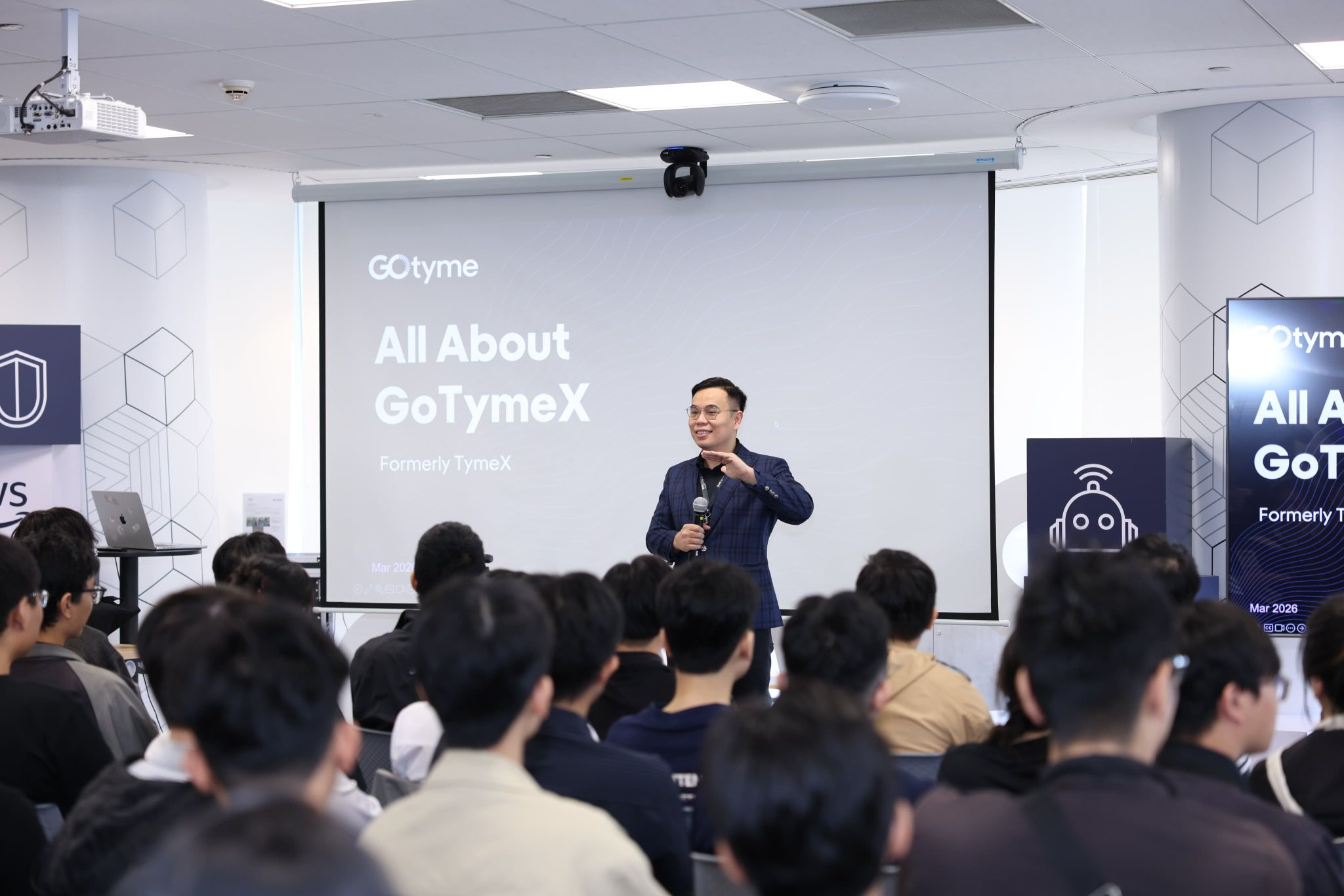 Anh Nguyễn Gia Hưng – Founder AWS Study Group Việt Nam